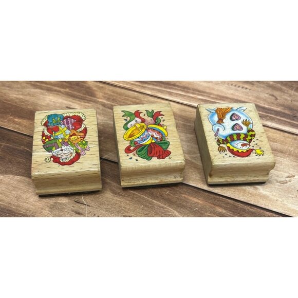 VINTAGE UNBRANDED WOOD MOUNTED RUBBER STAMP SET OF 3 SANTA SNOWMAN BELLS BOW - Picture 4 of 6